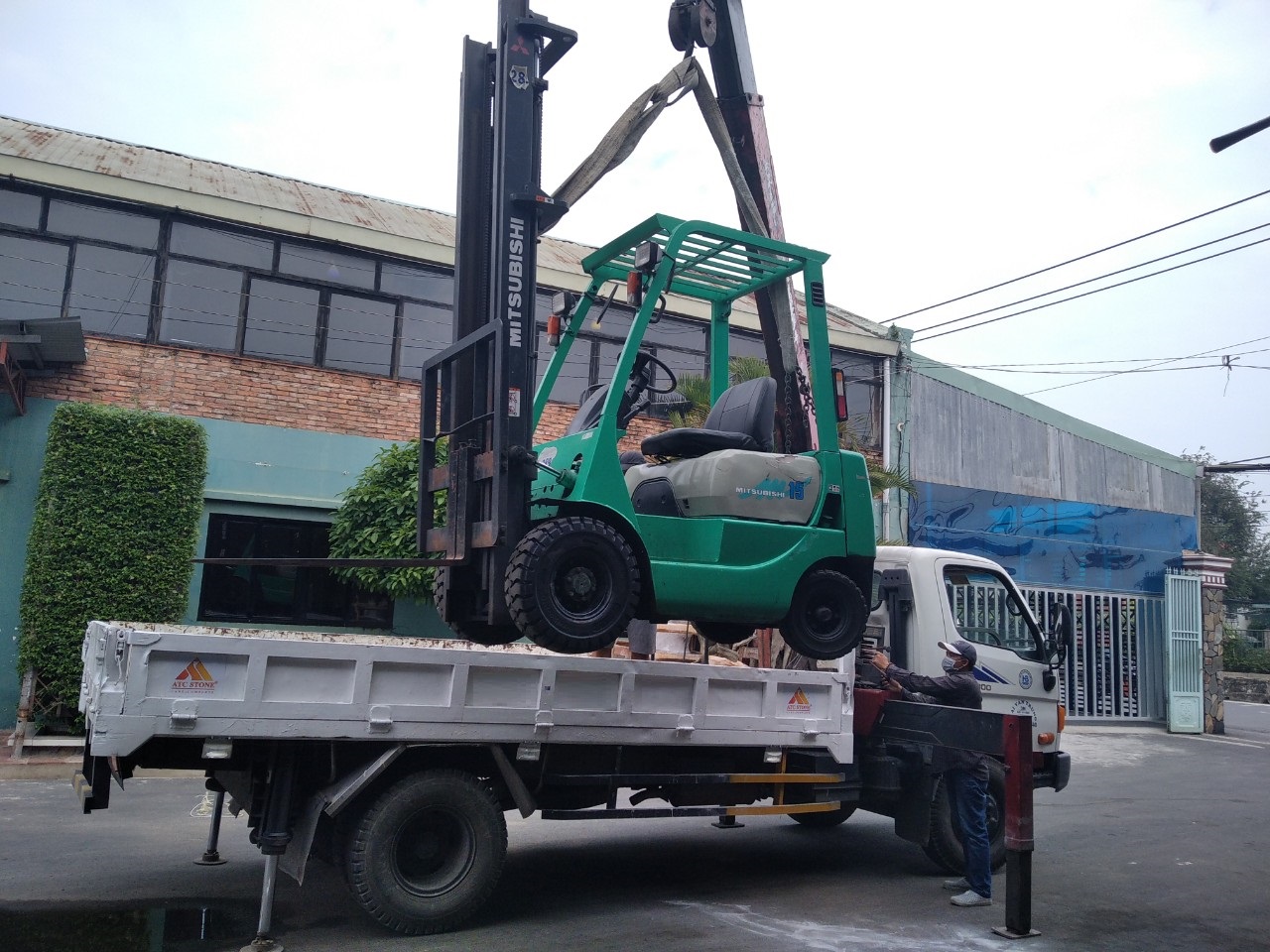 Ban Xe Nang Mitsubishi Fd15 2