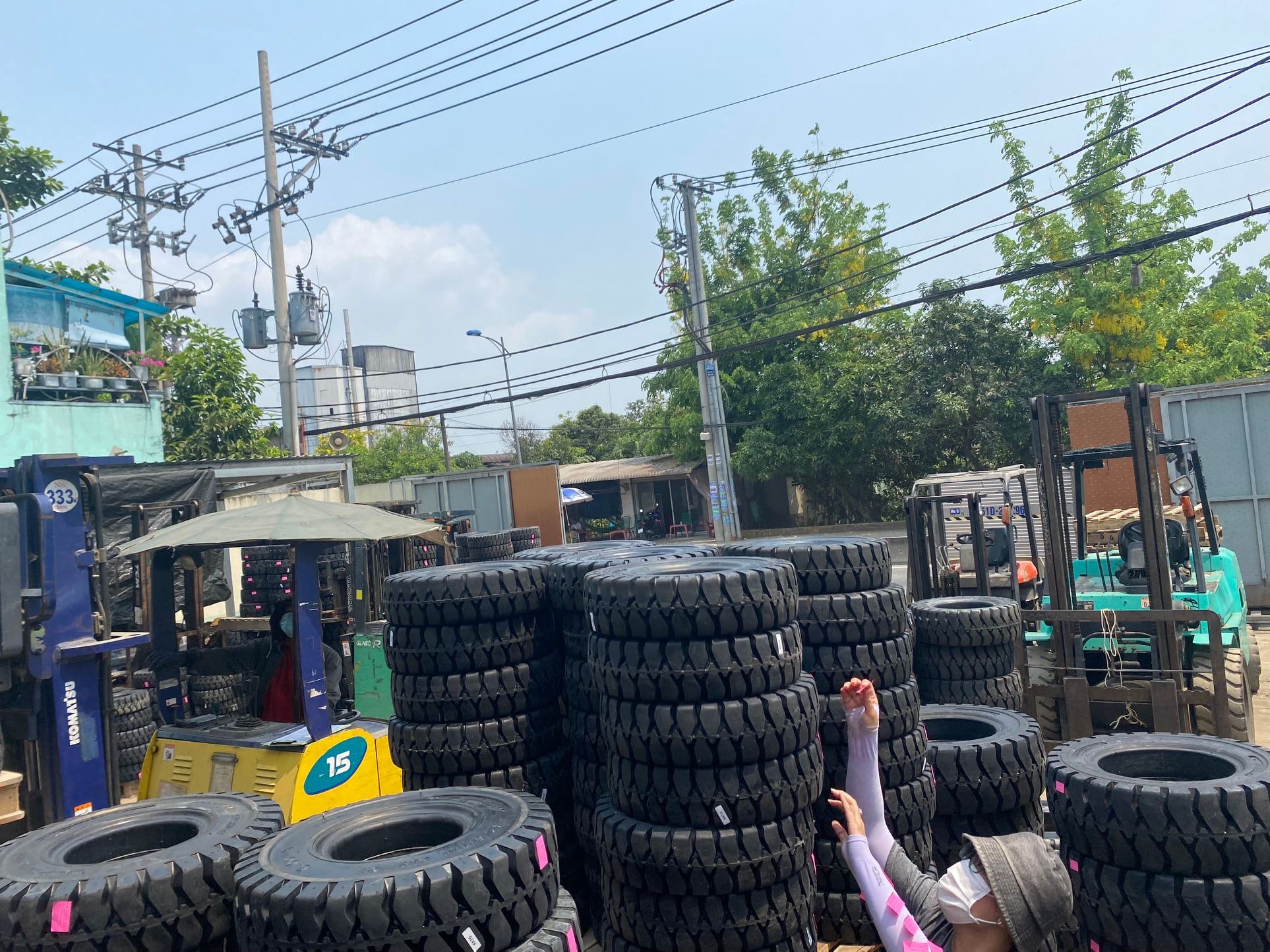 Cont Hang Lop Dac 14 3 (2)